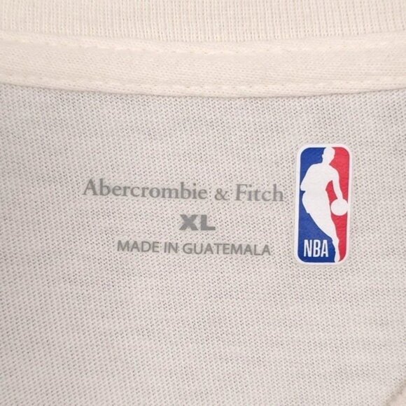 Boston Celtics Men's T-shirt XL NBA 17 Time Champions Abercrombie Fitch VINTAGE - Picture 2 of 8